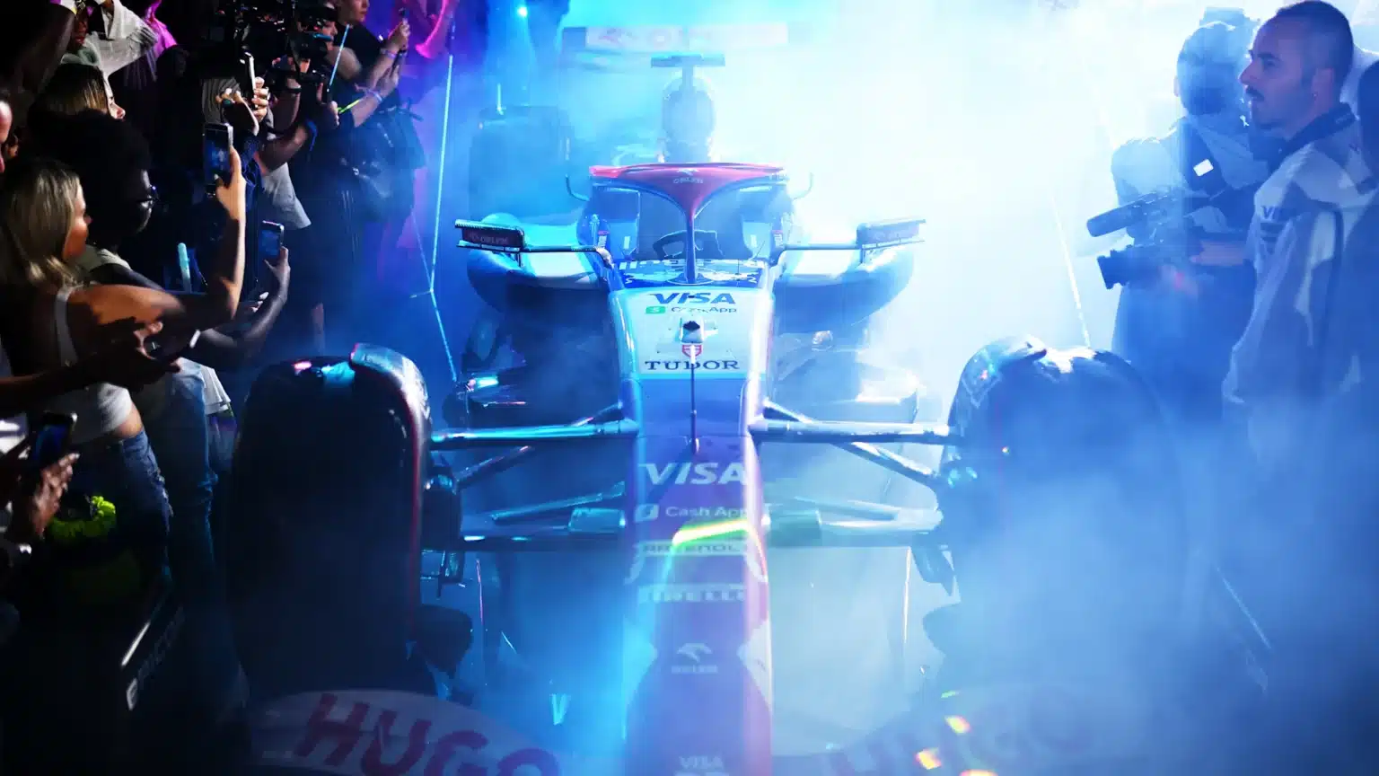 دليل المبتدئين لإطلاق سيارة F1