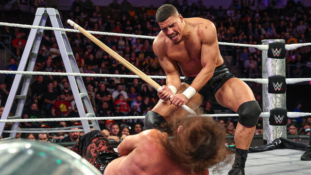 ذا هاردي بويز ضد دارك ستيت | مباراة NXT Tag Title Broken Rules: أبرز أحداث Halloween Havoc 2025 صور WWE