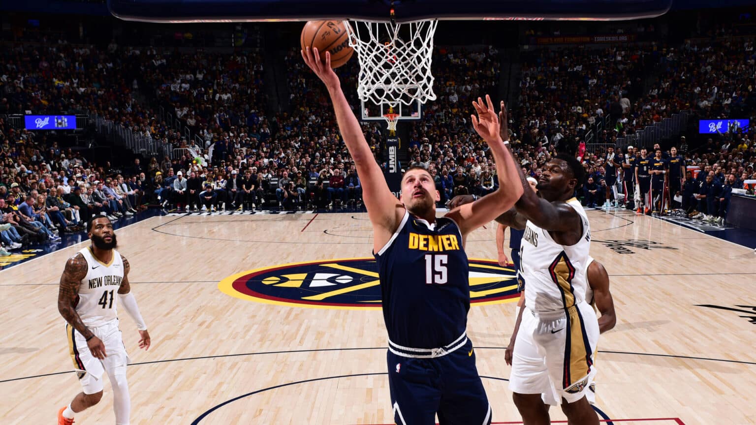 سجل نيكولا جوكيتش الرقم القياسي لمعظم الثنائيات الثلاثية في الموسم المفتوح