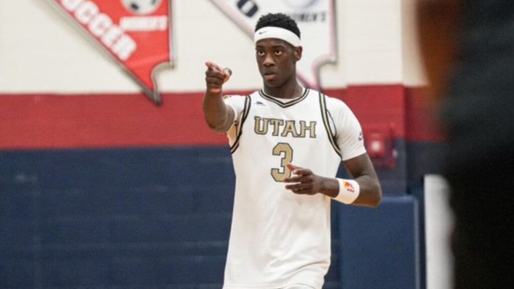 دارين بيترسون، إيه جاي ديبانتسا يقودان فصل طلاب كرة السلة الجامعيين