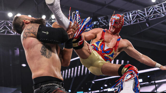 El Grande Americano يتألق في أول ظهور له في NXT: أبرز أحداث NXT، 4 نوفمبر 2025 صور WWE